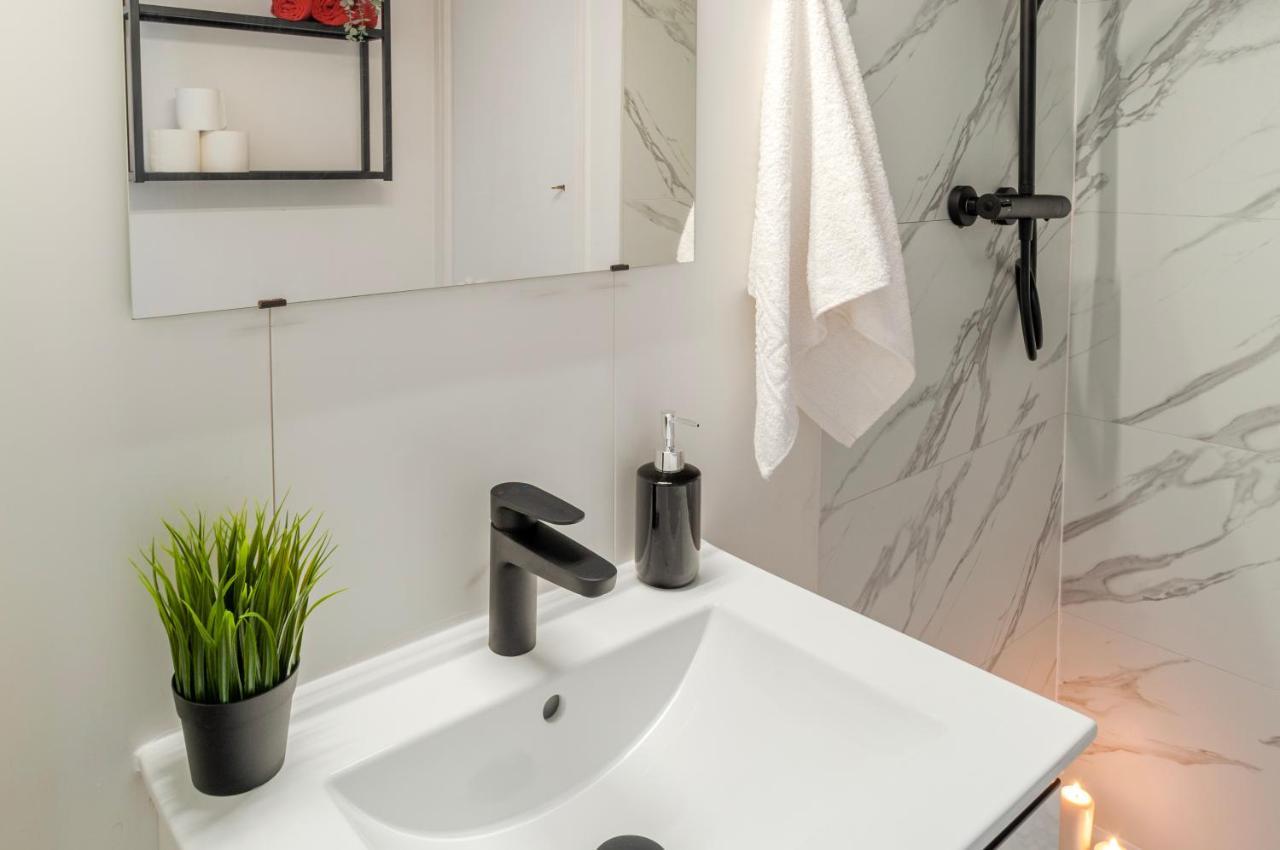 Estudio En 1ª Linea Con Vistas Al Puerto Deportivo By Insidehome Empuriabrava Zewnętrze zdjęcie