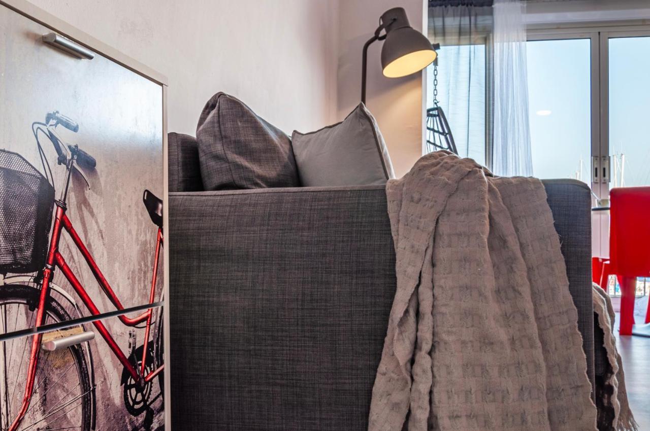 Estudio En 1ª Linea Con Vistas Al Puerto Deportivo By Insidehome Empuriabrava Zewnętrze zdjęcie